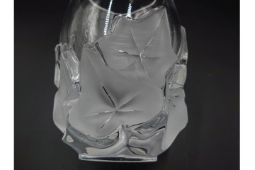 フランス　LALIQUE(ラリック)　ヘデラ(HEDERA)　高さ 約18cm　気品を感じるフラワーベース　(R-084632)