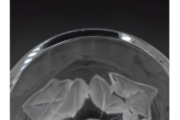 フランス　LALIQUE(ラリック)　ヘデラ(HEDERA)　高さ 約18cm　気品を感じるフラワーベース　(R-084632)