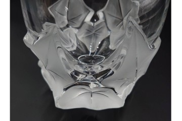フランス　LALIQUE(ラリック)　ヘデラ(HEDERA)　高さ 約18cm　気品を感じるフラワーベース　(R-084632)
