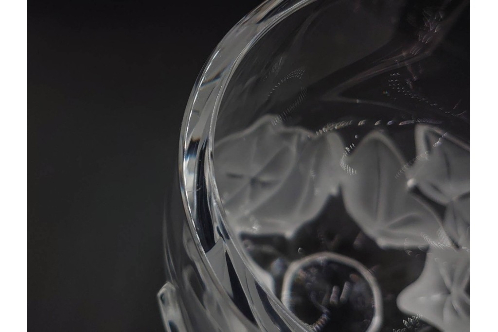 フランス　LALIQUE(ラリック)　ヘデラ(HEDERA)　高さ 約18cm　気品を感じるフラワーベース　(R-084632)