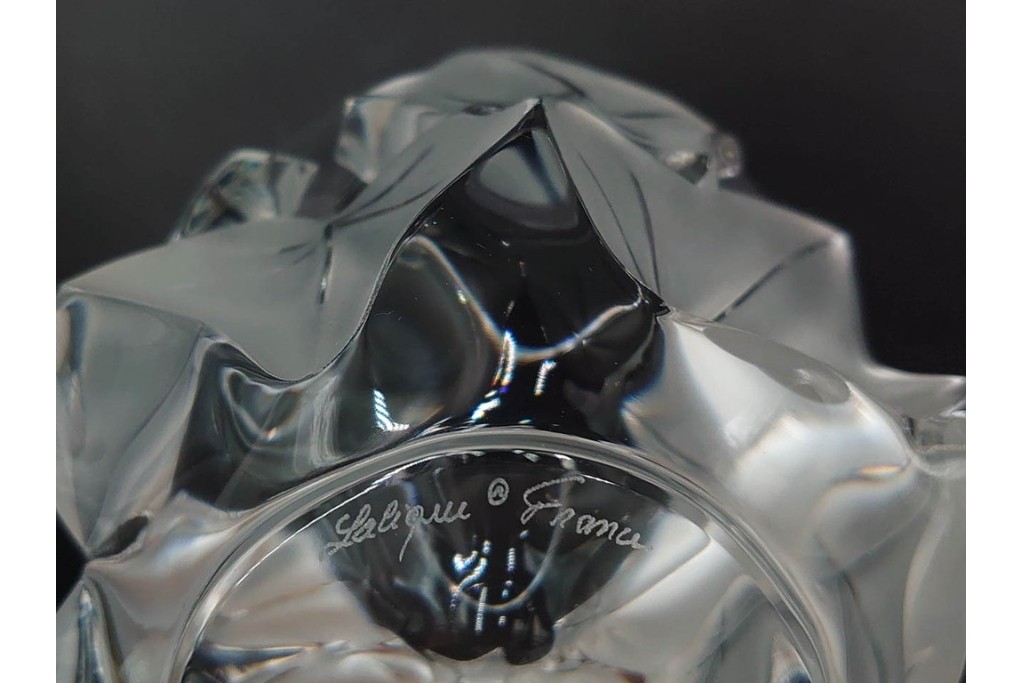 フランス　LALIQUE(ラリック)　ヘデラ(HEDERA)　高さ 約18cm　気品を感じるフラワーベース　(R-084632)