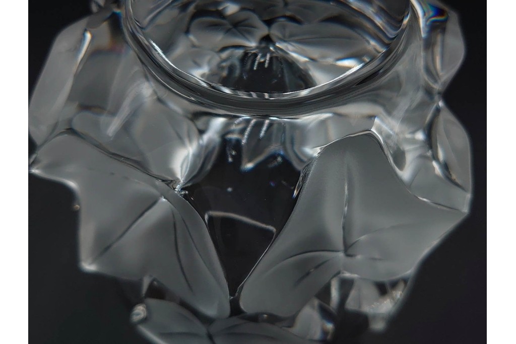 フランス　LALIQUE(ラリック)　ヘデラ(HEDERA)　高さ 約18cm　気品を感じるフラワーベース　(R-084632)