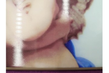 大倉陶園(OKURA、OAC)　「ファーストキス」　49/50　空間に温かみを添える陶板画　(R-084633)