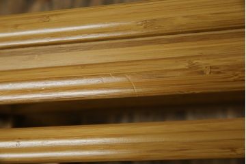 中古　美品　城所右文次デザイン　三越伊勢丹プロパティ・デザイン　Bamboo Chair　滑らかな曲線のデザインが目を惹く特注のオットマン(安楽椅子、ディスプレイ、フットスツール)(オットマン定価約30万円)(R-084636)