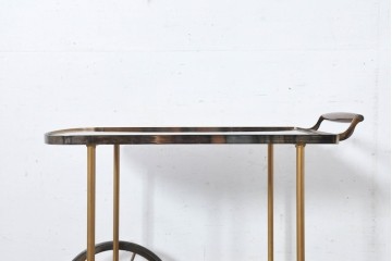 イギリスビンテージ　老舗家具ブランド　ピルキントン(PILKINGTON)　大きな車輪が印象的でクラシカルな雰囲気漂うキッチンカート　(R-084641)