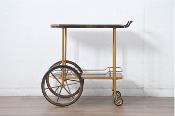 イギリスビンテージ　老舗家具ブランド　ピルキントン(PILKINGTON)　大きな車輪が印象的でクラシカルな雰囲気漂うキッチンカート　(R-084641)