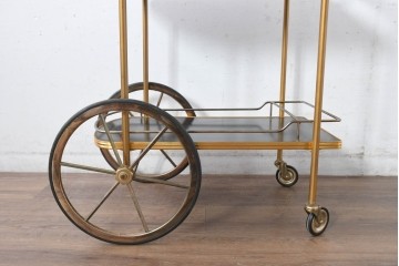 イギリスビンテージ　老舗家具ブランド　ピルキントン(PILKINGTON)　大きな車輪が印象的でクラシカルな雰囲気漂うキッチンカート　(R-084641)
