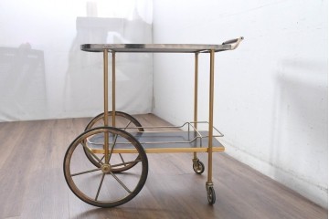 イギリスビンテージ　老舗家具ブランド　ピルキントン(PILKINGTON)　大きな車輪が印象的でクラシカルな雰囲気漂うキッチンカート　(R-084641)