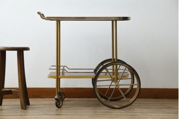 イギリスヴィンテージ　老舗家具ブランド　ピルキントン(PILKINGTON)　大きな車輪が印象的でクラシカルな雰囲気漂うキッチンカート　(R-084641)