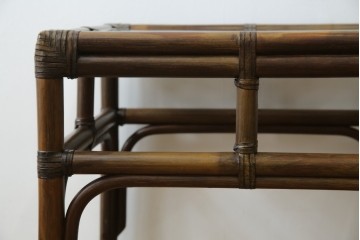 和製ヴィンテージ　美品　希少モデル　maruni(マルニ木工)　オールドマルニ　ラタン　スモークガラストップ　くつろぎ空間にぴったりのサイドテーブル　(R-084644)