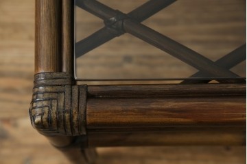 和製ヴィンテージ　美品　希少モデル　maruni(マルニ木工)　オールドマルニ　ラタン　スモークガラストップ　くつろぎ空間にぴったりのサイドテーブル　(R-084644)