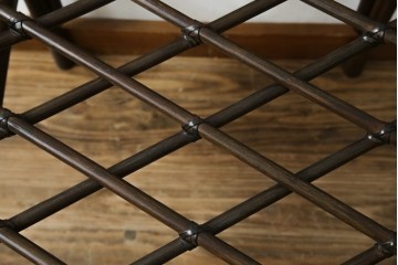 和製ヴィンテージ　美品　希少モデル　maruni(マルニ木工)　オールドマルニ　ラタン　スモークガラストップ　くつろぎ空間にぴったりのサイドテーブル　(R-084644)