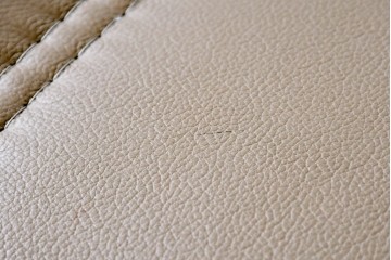 中古　ノルウェー製　EKORNES(エコーネス)　Sサイズ　コンサルシリーズ　クラシック　本革(レザー)　高級感漂う佇まいが魅力のオットマン付きストレスレスチェア　(R-084649)