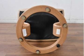 中古　ノルウェー製　EKORNES(エコーネス)　Sサイズ　コンサルシリーズ　クラシック　本革(レザー)　高級感漂う佇まいが魅力のオットマン付きストレスレスチェア　(R-084649)
