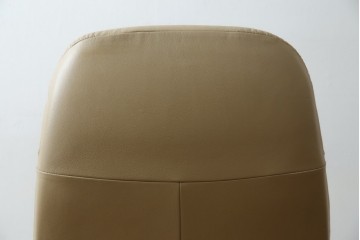 中古　ノルウェー製　EKORNES(エコーネス)　Sサイズ　コンサルシリーズ　クラシック　本革(レザー)　高級感漂う佇まいが魅力のオットマン付きストレスレスチェア　(R-084649)