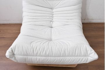 中古　極美品　2024年購入　Ligne roset(リーン・ロゼ)　ROSETTOGO(ロゼトーゴ)　DENDEN(デンデン)　50周年　保証書付き　洗練されたモダンデザインが目を引く1人掛けソファ(50th、一人掛けソファ、1Pソファ、椅子、イス)(R-084650)