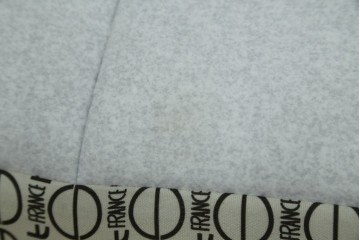 中古　極美品　2024年購入　Ligne roset(リーン・ロゼ)　ROSETTOGO(ロゼトーゴ)　DENDEN(デンデン)　50周年　保証書付き　洗練されたモダンデザインが目を引くパフ　(R-084651)