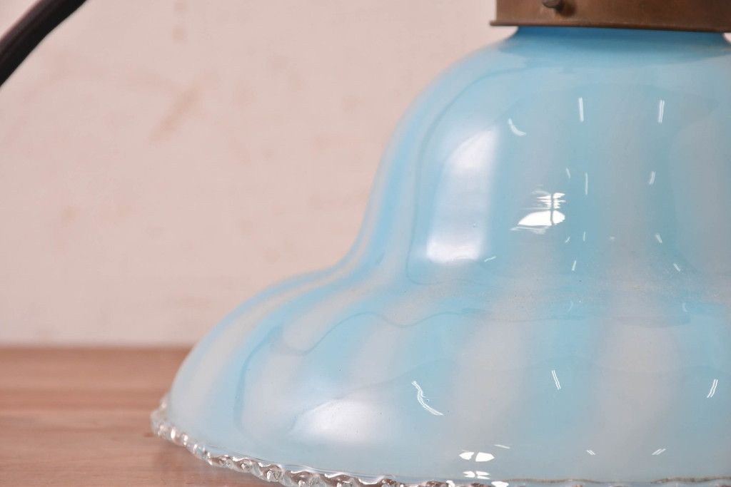 和製アンティーク　希少　戦前(大正から昭和初期)　青色縦縞とフリルデザインがかわいらしい玉付電笠　(R-084655)