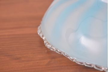 和製アンティーク　希少　戦前(大正から昭和初期)　青色縦縞とフリルデザインがかわいらしい玉付電笠　(R-084655)