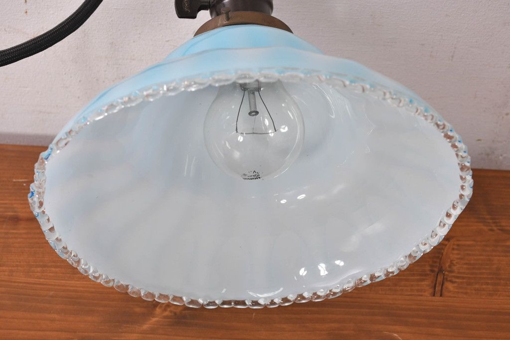 和製アンティーク　希少　戦前(大正から昭和初期)　青色縦縞とフリルデザインがかわいらしい玉付電笠　(R-084655)