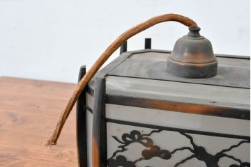 《引っ掛けシーリング式ペンダントライト加工費込み》　和製アンティーク　和の風情がたっぷりな松の木の意匠を施した真鍮(しんちゅう)フレームの天井照明(ブラス、吊り下げ照明、電笠、ペンダントライト、シェードランプ)(R-084656)