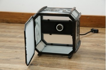 和製アンティーク　和の風情がたっぷりな松の木の意匠を施した真鍮(しんちゅう)フレームの天井照明　(R-084656)