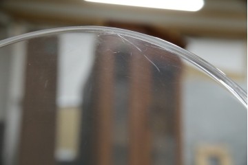 中古　イタリア　カルテル(Kartell)　ビクトリアゴースト(VICTORIA GHOST)　幾何学的なデザインが目を引くチェア2脚セット(ダイニングチェア、椅子、イス、バラ売り可能)(定価2脚で約10万円)(R-084664)