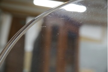 中古　イタリア　カルテル(Kartell)　ビクトリアゴースト(VICTORIA GHOST)　幾何学的なデザインが目を引くチェア2脚セット(ダイニングチェア、椅子、イス、バラ売り可能)(定価2脚で約10万円)(R-084664)