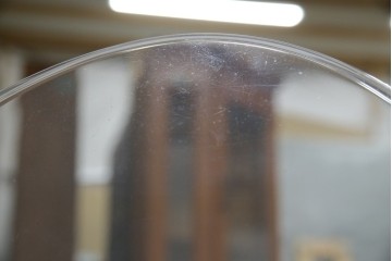 中古　イタリア　カルテル(Kartell)　ビクトリアゴースト(VICTORIA GHOST)　幾何学的なデザインが目を引くチェア2脚セット(ダイニングチェア、椅子、イス、バラ売り可能)(定価2脚で約10万円)(R-084664)