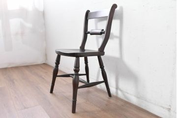 中古　美品　松本民芸家具　背貫のデザインが目を引くB型ワイコムチェア(板座チェア、ワークチェア、ダイニングチェア、イス、椅子)(定価約12万円)(R-084665)