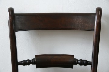 中古　美品　松本民芸家具　背貫のデザインが目を引くB型ワイコムチェア　定価約12万円相当　(R-084665)