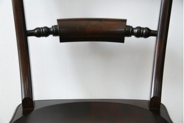 中古　美品　松本民芸家具　背貫のデザインが目を引くB型ワイコムチェア　定価約12万円相当　(R-084665)