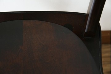 中古　美品　松本民芸家具　背貫のデザインが目を引くB型ワイコムチェア　定価約12万円相当　(R-084665)