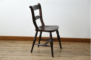 中古　美品　松本民芸家具　背貫のデザインが目を引くB型ワイコムチェア　定価約12万円相当　(R-084665)