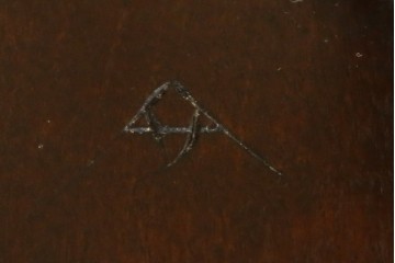 中古　美品　松本民芸家具　背貫のデザインが目を引くB型ワイコムチェア　定価約12万円相当　(R-084665)