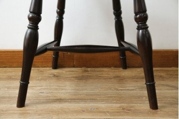 中古　美品　松本民芸家具　背貫のデザインが目を引くB型ワイコムチェア　定価約12万円相当　(R-084665)