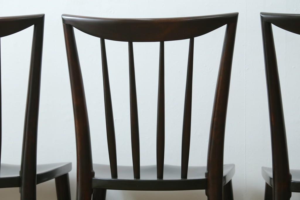 中古　美品　松本民芸家具　背もたれの曲線とスポークの美しさが魅力の#220F型チェア4脚セット　定価(4脚合計)約48万円　(R-084666)