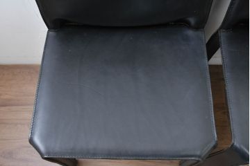 中古　美品　Cassina(カッシーナ)　412　CAB(キャブ)　MARIO BELLINI(マリオベリーニ)　シックでラグジュアリーな雰囲気を高めるアームレスチェア4脚セット(キャブチェア、ダイニングチェア、椅子、イス、バラ売り可能)(定価約120万円)(R-084667)