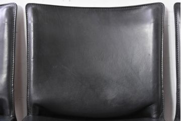 中古　美品　Cassina(カッシーナ)　412　CAB(キャブ)　MARIO BELLINI(マリオベリーニ)　シックでラグジュアリーな雰囲気を高めるアームレスチェア4脚セット(キャブチェア、ダイニングチェア、椅子、イス、バラ売り可能)(定価約120万円)(R-084667)