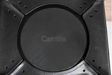 中古　美品　Cassina(カッシーナ)　412　CAB(キャブ)　MARIO BELLINI(マリオベリーニ)　シックでラグジュアリーな雰囲気を高めるアームレスチェア4脚セット(キャブチェア、ダイニングチェア、椅子、イス、バラ売り可能)(定価約120万円)(R-084667)