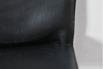 中古　美品　Cassina(カッシーナ)　412　CAB(キャブ)　MARIO BELLINI(マリオベリーニ)　シックでラグジュアリーな雰囲気を高めるアームレスチェア4脚セット(キャブチェア、ダイニングチェア、椅子、イス、バラ売り可能)(定価約120万円)(R-084667)