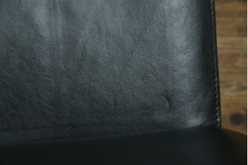 中古　美品　Cassina(カッシーナ)　412　CAB(キャブ)　MARIO BELLINI(マリオベリーニ)　シックでラグジュアリーな雰囲気を高めるアームレスチェア4脚　セット定価約120万円相当　(R-084667)