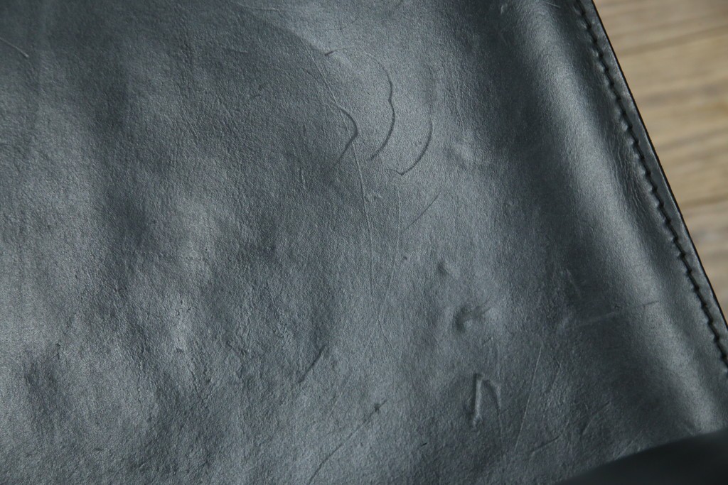 中古　美品　Cassina(カッシーナ)　412　CAB(キャブ)　MARIO BELLINI(マリオベリーニ)　シックでラグジュアリーな雰囲気を高めるアームレスチェア4脚　セット定価約120万円相当　(R-084667)