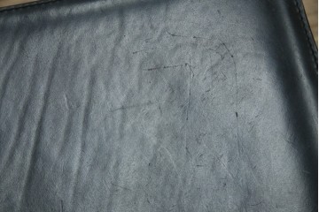 中古　美品　Cassina(カッシーナ)　412　CAB(キャブ)　MARIO BELLINI(マリオベリーニ)　シックでラグジュアリーな雰囲気を高めるアームレスチェア4脚　セット定価約120万円相当　(R-084667)