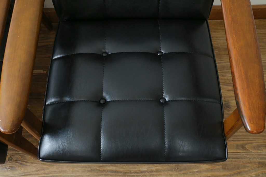 和製ヴィンテージ　オールドカリモク　カリモク家具(karimoku)　合皮製　Kチェア 1シーター 2脚セット(R-084668)