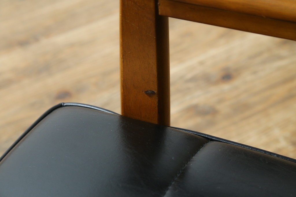 和製ヴィンテージ　オールドカリモク　カリモク家具(karimoku)　合皮製　Kチェア 1シーター 2脚セット(R-084668)