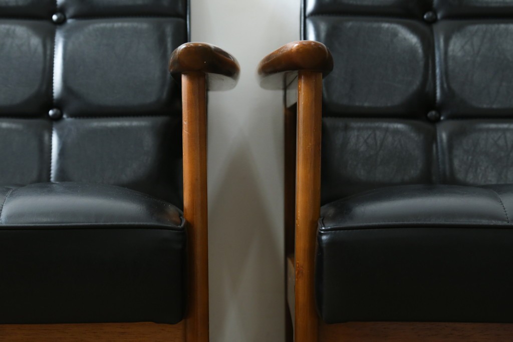 和製ヴィンテージ　オールドカリモク　カリモク家具(karimoku)　合皮製　Kチェア 1シーター 2脚セット(R-084668)