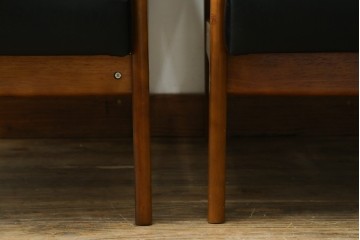 和製ヴィンテージ　オールドカリモク　カリモク家具(karimoku)　合皮製　Kチェア 1シーター 2脚セット(R-084668)