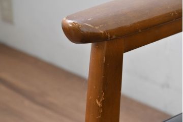 和製ビンテージ　美品　オールドカリモク　カリモク家具(karimoku)　合皮　上質なモダン空間を演出するKチェア2脚セット(1シーター、1人掛け、一人掛け、アームチェア、椅子、イス、ヴィンテージ、バラ売り可能)(R-084668)