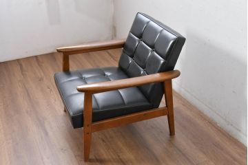 和製ビンテージ　美品　オールドカリモク　カリモク家具(karimoku)　合皮　上質なモダン空間を演出するKチェア2脚セット(1シーター、1人掛け、一人掛け、アームチェア、椅子、イス、ヴィンテージ、バラ売り可能)(R-084668)